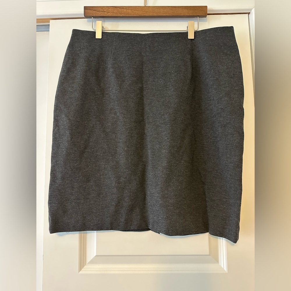 J. Jill Skirt Women’s L Tall Gray Stretch Elastic Waist Ponte Knit Pull On NWOT